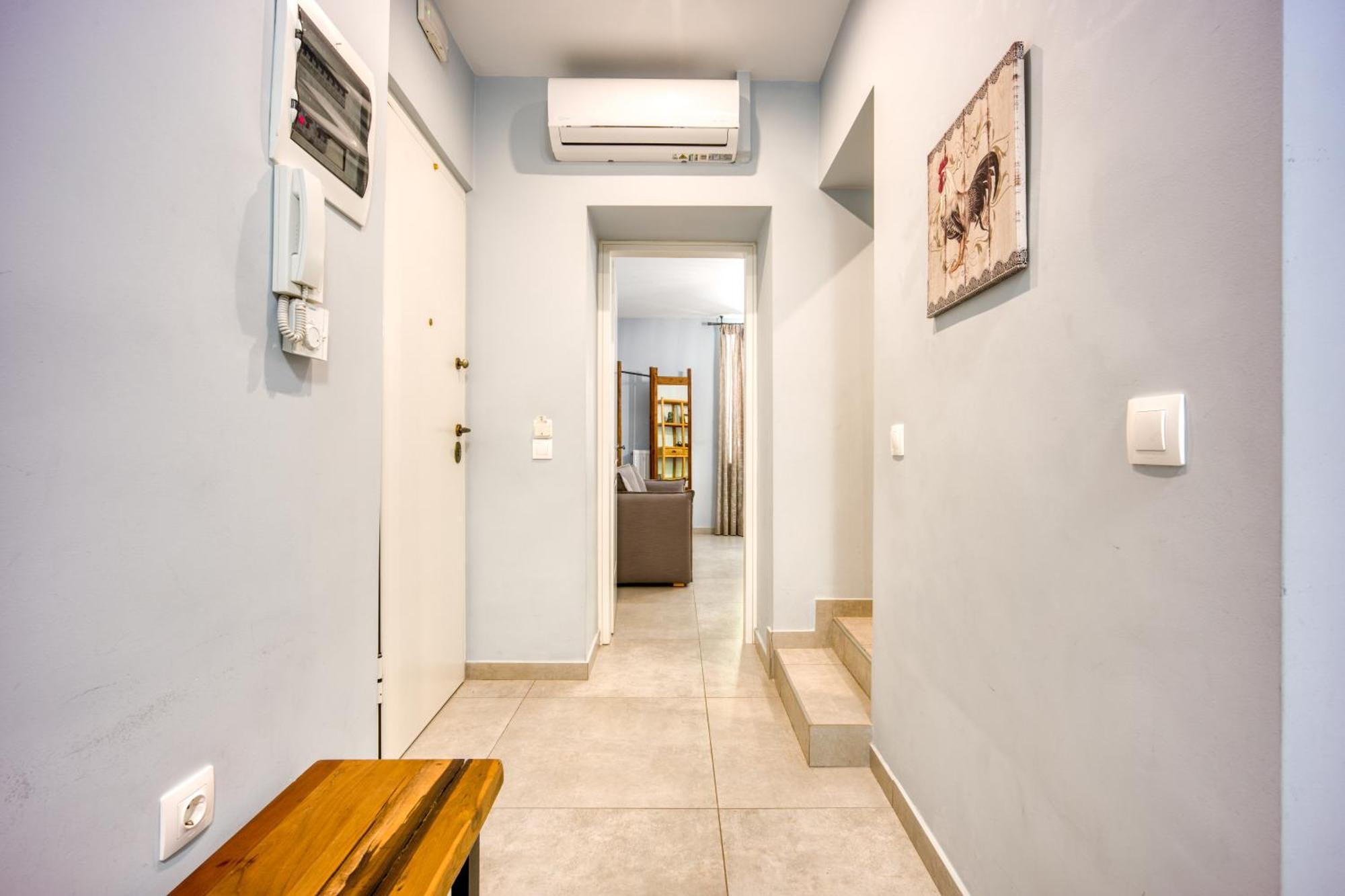 Bentzi...Boutique Apartment In Pangrati, Superior Suite Афины Экстерьер фото