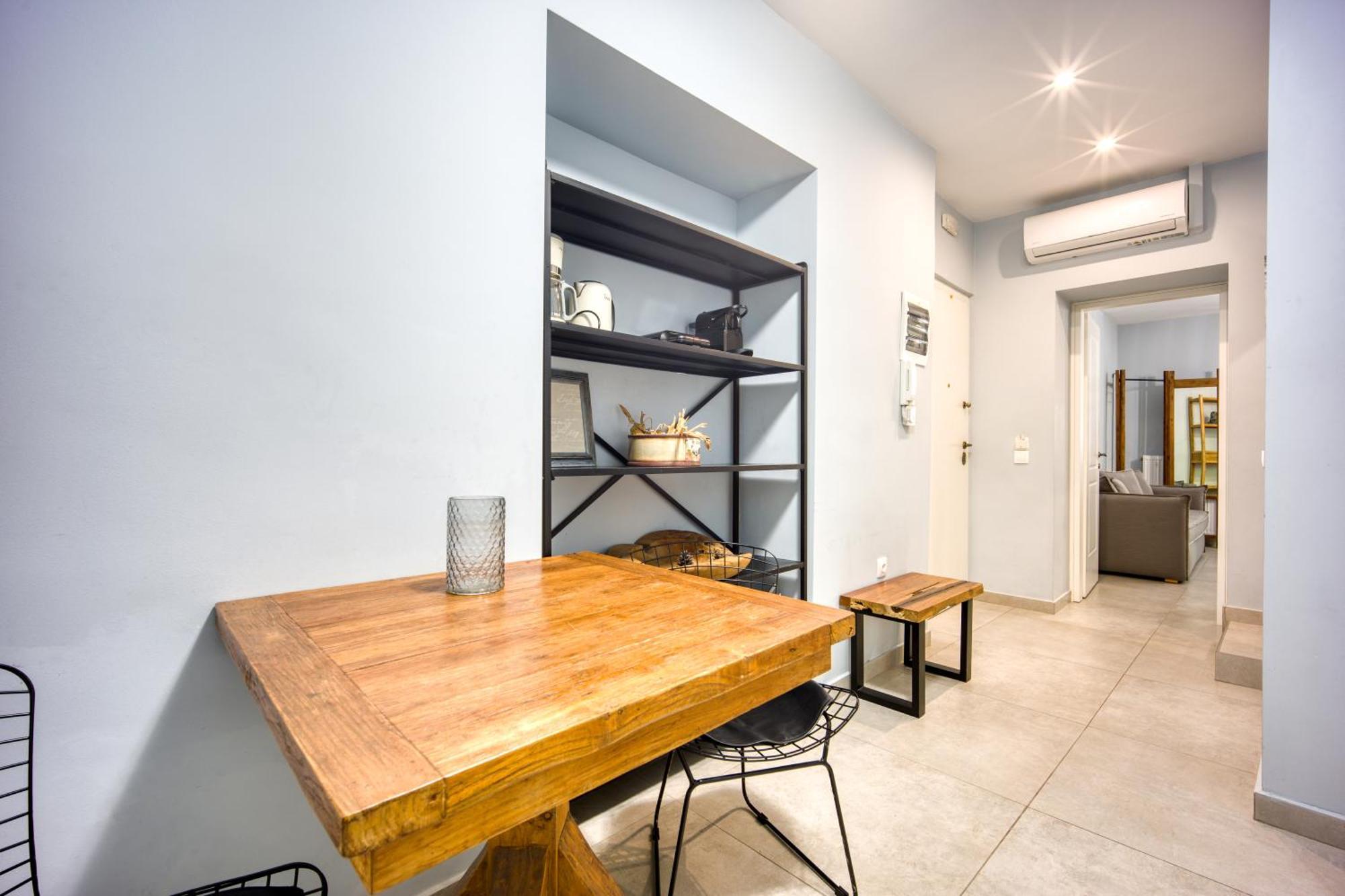 Bentzi...Boutique Apartment In Pangrati, Superior Suite Афины Экстерьер фото