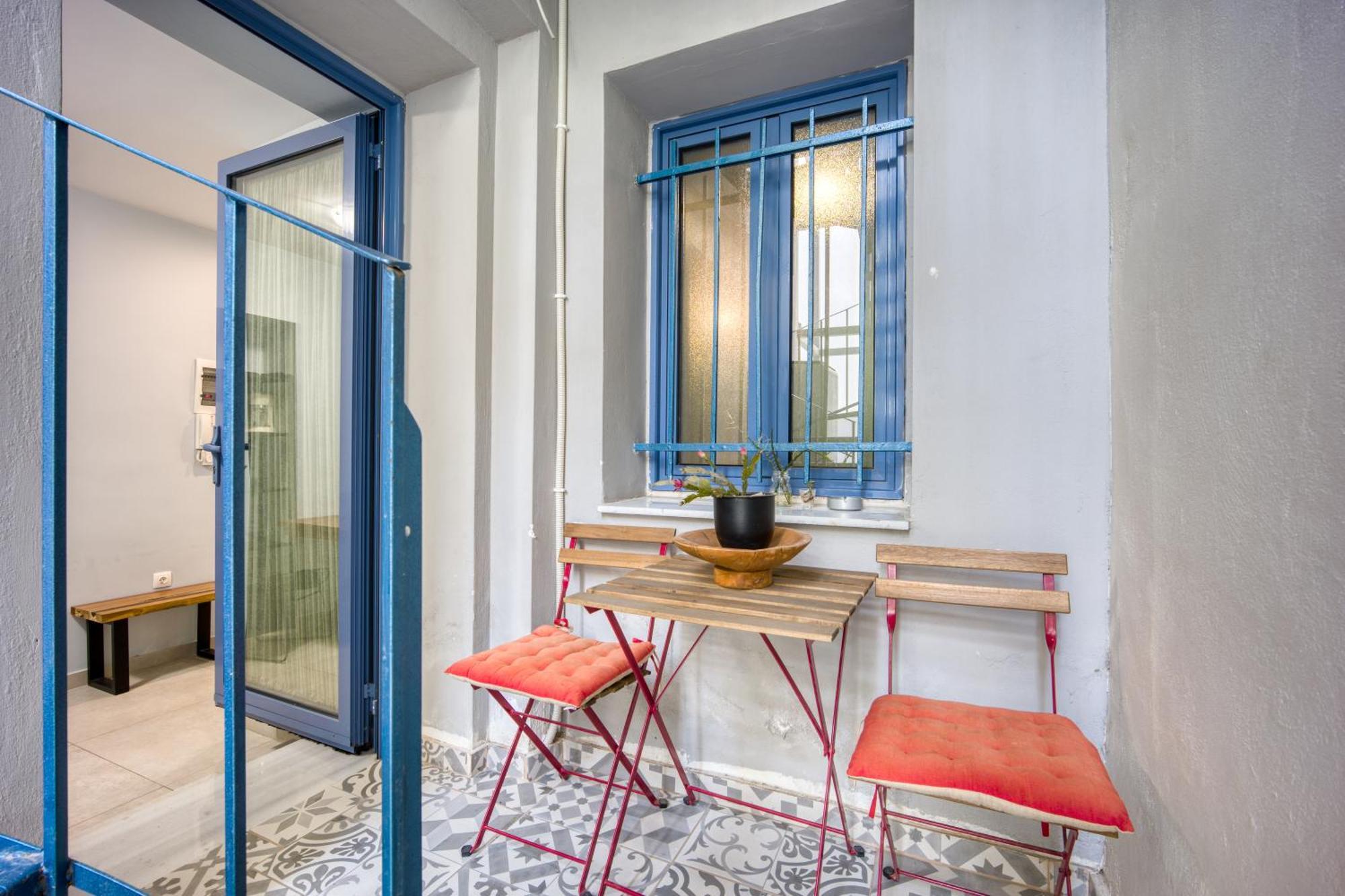 Bentzi...Boutique Apartment In Pangrati, Superior Suite Афины Экстерьер фото
