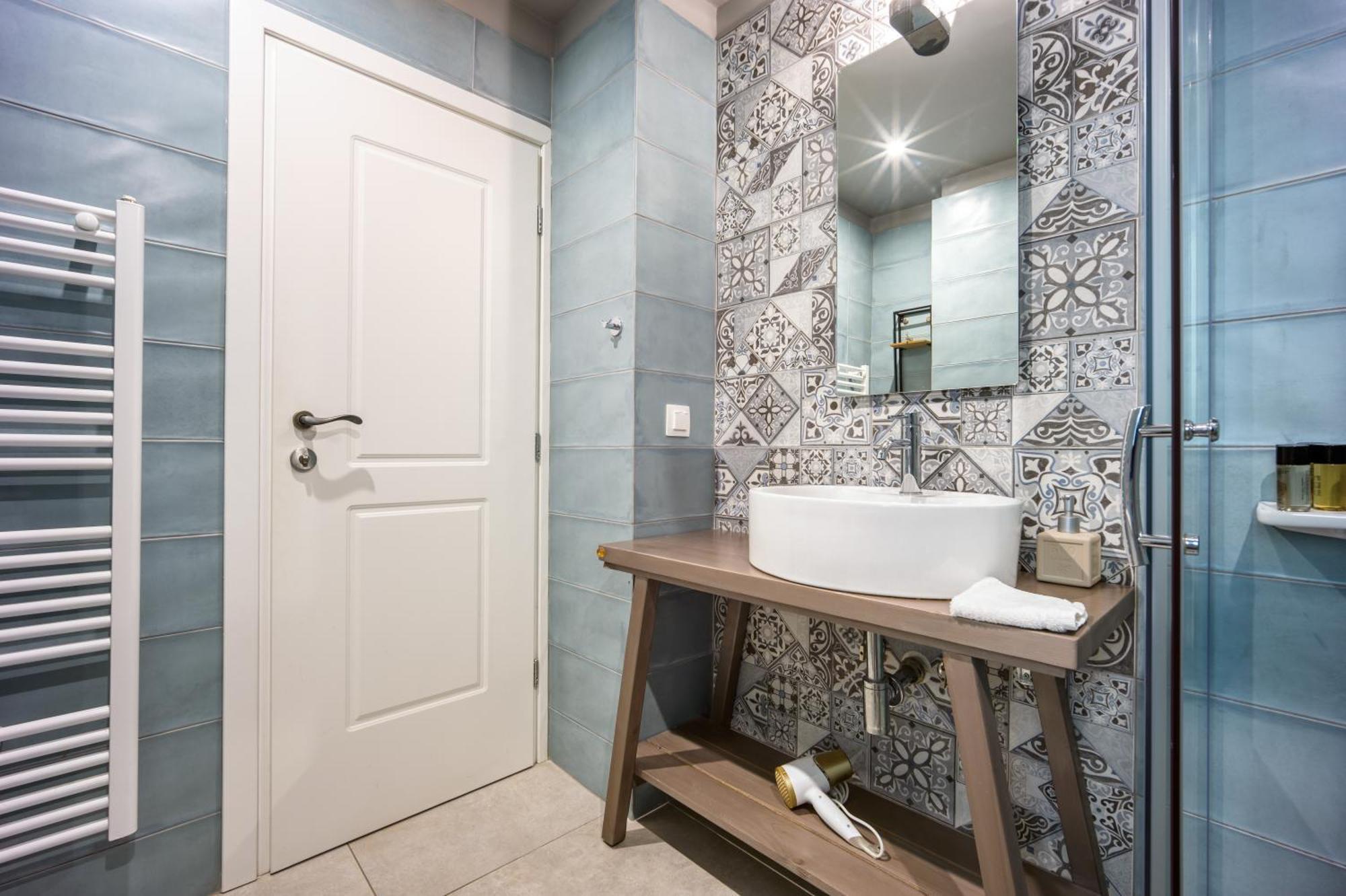 Bentzi...Boutique Apartment In Pangrati, Superior Suite Афины Экстерьер фото